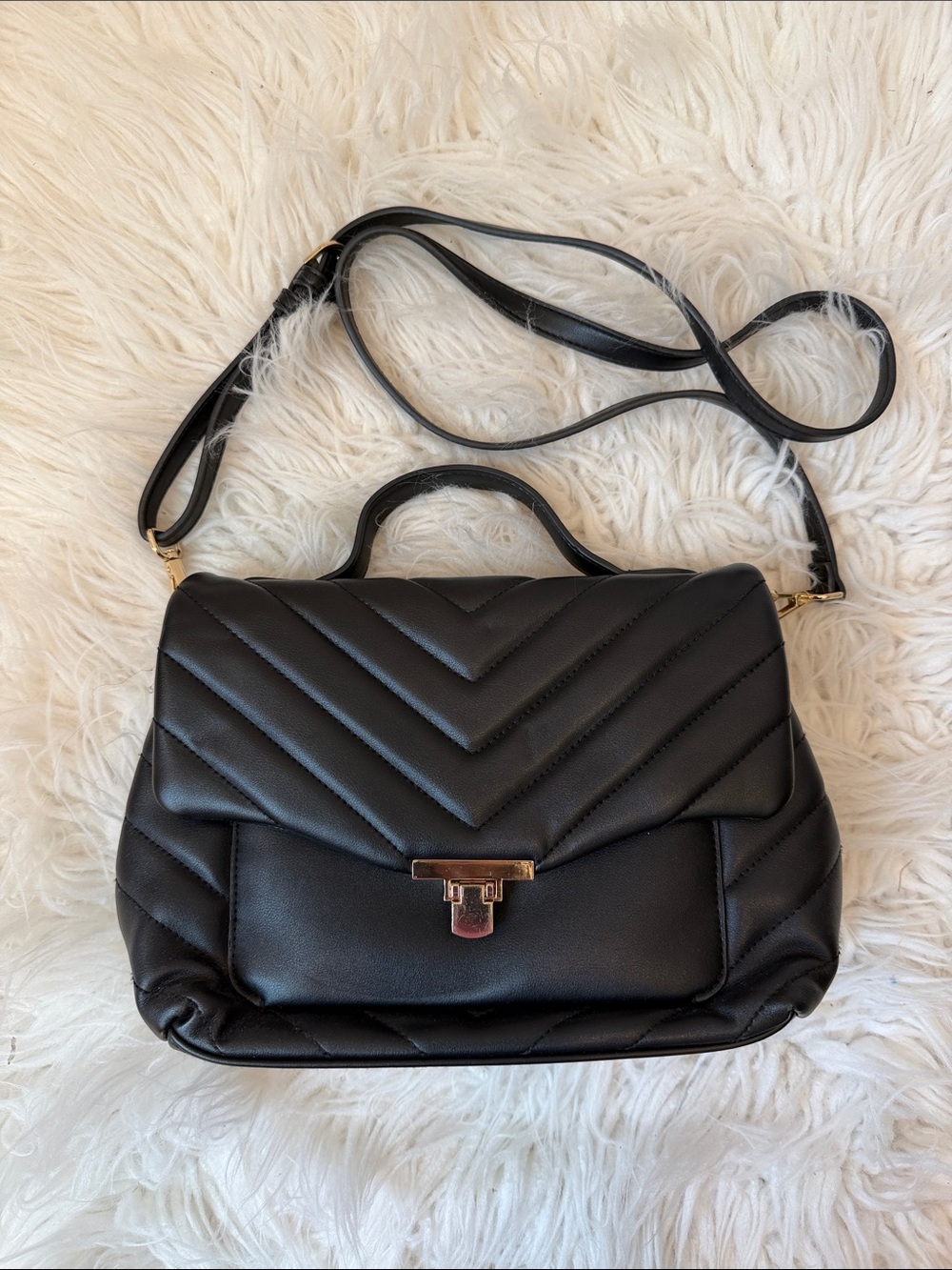 a new day Black Quilted Chevron Crossbody Handbag with Top Handle